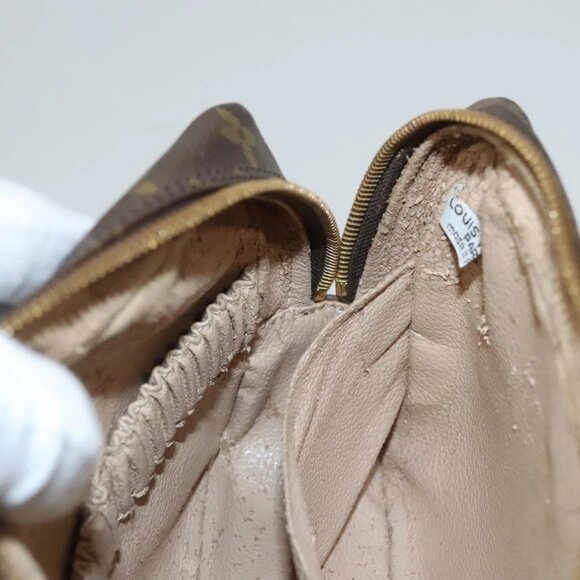 LOUIS VUITTON Monogram Trousse Toilette 23 Clutch Bag M47524 LV Auth 119879 - Picture 12 of 16